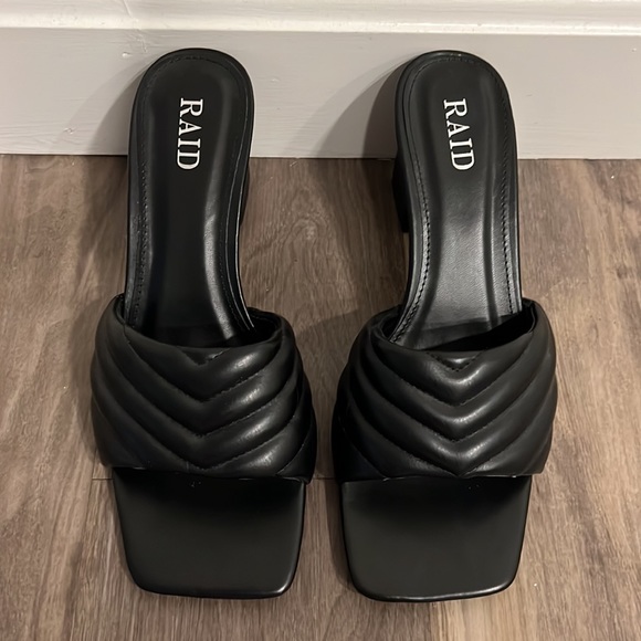 ASOS square toe black padded heeled sandals - Picture 3 of 9